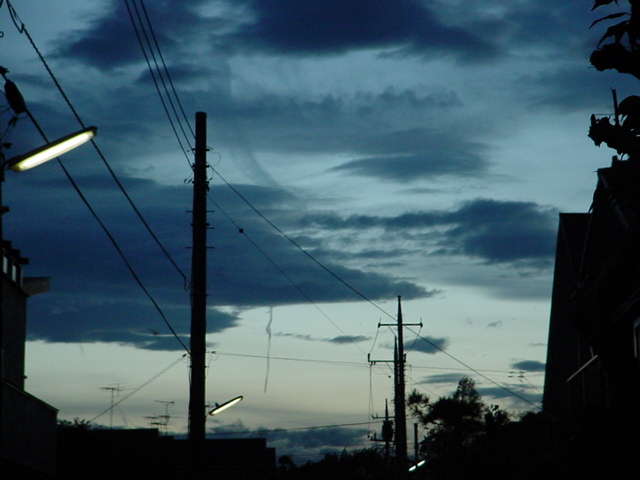 種類 地震 雲 の